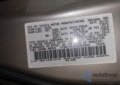 2001 Toyota Tundra Sr5 V8 z USA, uszkodzony, nr VIN 5TBBT44131S197604